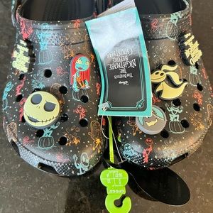 Youth Crocs, size 4. Disney. Glow in the dark New with tags.